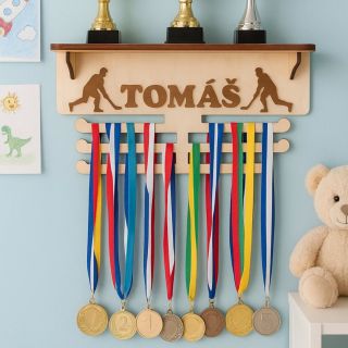 👀Takhle vidí naší poličku na poháry AI.🤖 Drobné rozdíly tam jsou, ale za nás paráda👌🏼 Dovedete si ji představit i u Vás...